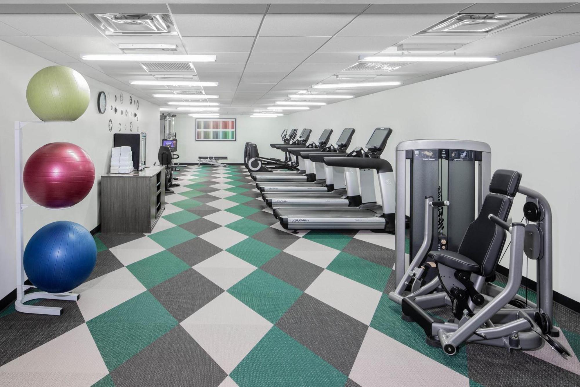 Element Times Square West Hotel Ню Йорк Екстериор снимка